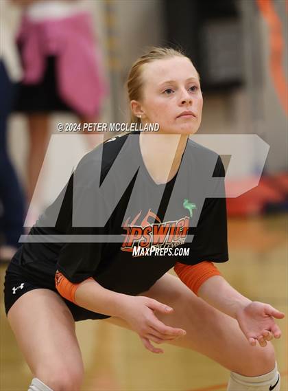 Thumbnail 2 in Hamilton-Wenham Regional vs Ipswich (MIAA Division 4 Round of 16) photogallery.