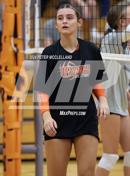 Thumbnail 3 in Hamilton-Wenham Regional vs Ipswich (MIAA Division 4 Round of 16) photogallery.