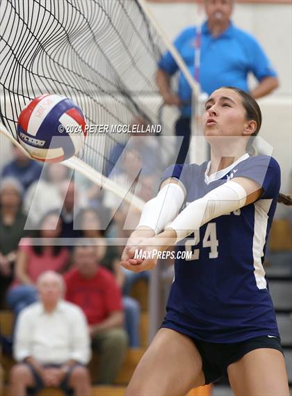 Thumbnail 1 in Hamilton-Wenham Regional vs Ipswich (MIAA Division 4 Round of 16) photogallery.