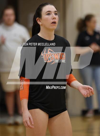Thumbnail 1 in Hamilton-Wenham Regional vs Ipswich (MIAA Division 4 Round of 16) photogallery.