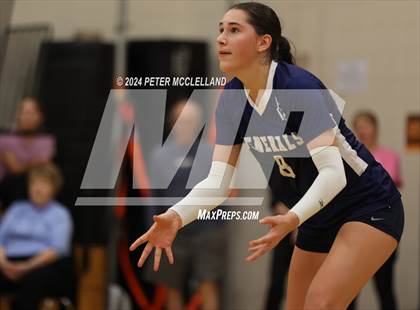 Thumbnail 2 in Hamilton-Wenham Regional vs Ipswich (MIAA Division 4 Round of 16) photogallery.