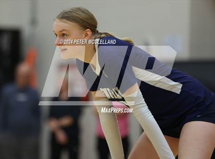 Thumbnail 1 in Hamilton-Wenham Regional vs Ipswich (MIAA Division 4 Round of 16) photogallery.