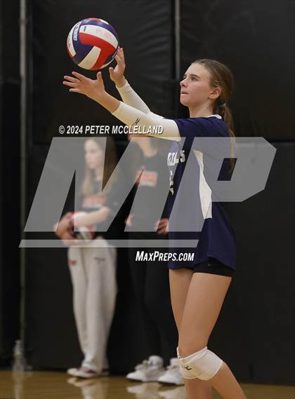Thumbnail 2 in Hamilton-Wenham Regional vs Ipswich (MIAA Division 4 Round of 16) photogallery.
