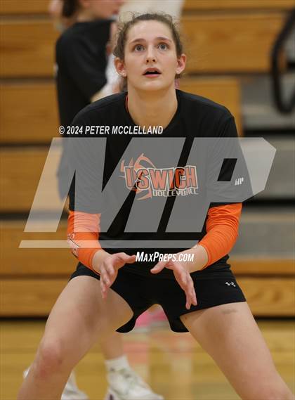 Thumbnail 3 in Hamilton-Wenham Regional vs Ipswich (MIAA Division 4 Round of 16) photogallery.