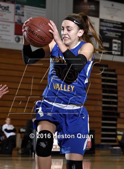 Thumbnail 2 in Fountain Valley @ Canyon photogallery.