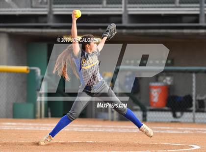 Thumbnail 3 in Lee [Robert E.] vs Pflugerville (NISD Softball Tournament) photogallery.