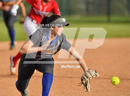 Thumbnail 3 in Lee [Robert E.] vs Pflugerville (NISD Softball Tournament) photogallery.