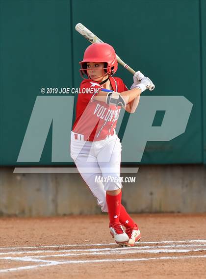 Thumbnail 2 in Lee [Robert E.] vs Pflugerville (NISD Softball Tournament) photogallery.