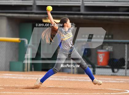Thumbnail 3 in Lee [Robert E.] vs Pflugerville (NISD Softball Tournament) photogallery.