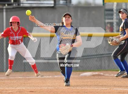 Thumbnail 2 in Lee [Robert E.] vs Pflugerville (NISD Softball Tournament) photogallery.