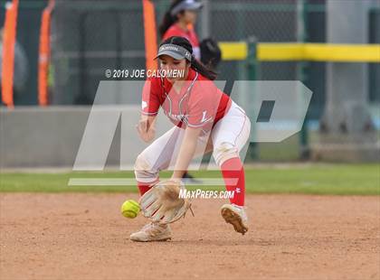 Thumbnail 1 in Lee [Robert E.] vs Pflugerville (NISD Softball Tournament) photogallery.