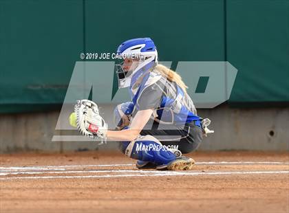 Thumbnail 2 in Lee [Robert E.] vs Pflugerville (NISD Softball Tournament) photogallery.