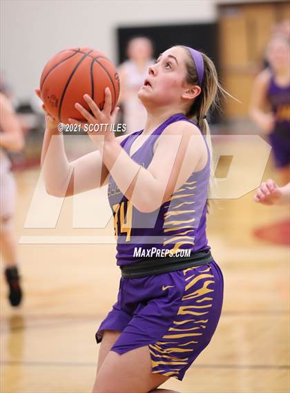 Thumbnail 2 in McClain vs. Circleville (OHSAA D2 District Semifinal) photogallery.