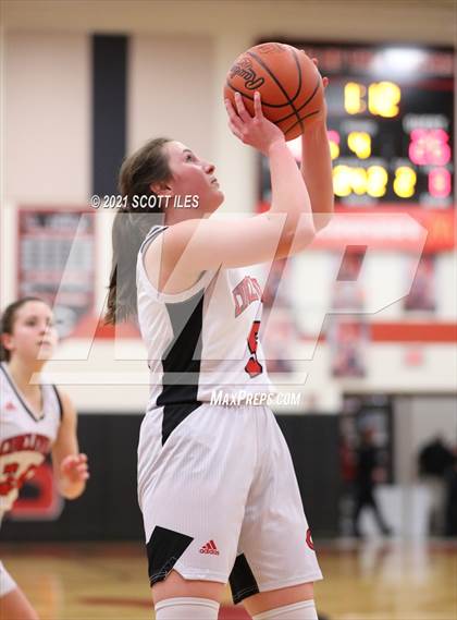 Thumbnail 1 in McClain vs. Circleville (OHSAA D2 District Semifinal) photogallery.