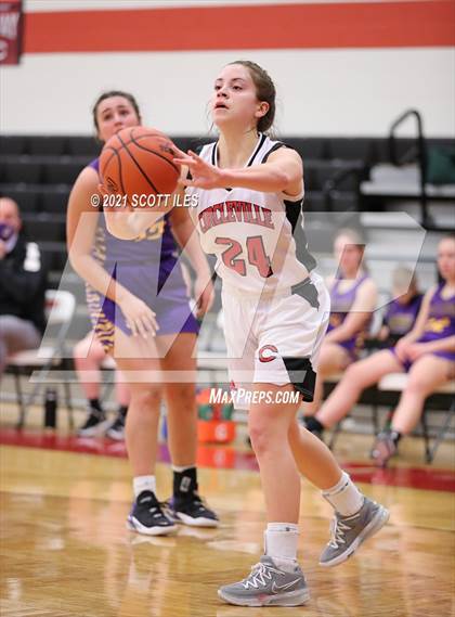 Thumbnail 3 in McClain vs. Circleville (OHSAA D2 District Semifinal) photogallery.