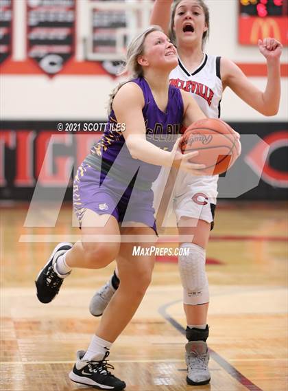 Thumbnail 1 in McClain vs. Circleville (OHSAA D2 District Semifinal) photogallery.