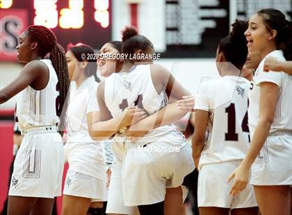 Thumbnail 3 in The Colony vs Mansfield Timberview (UIL 5A Regional Quarterfinal) photogallery.