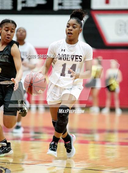 Thumbnail 1 in The Colony vs Mansfield Timberview (UIL 5A Regional Quarterfinal) photogallery.