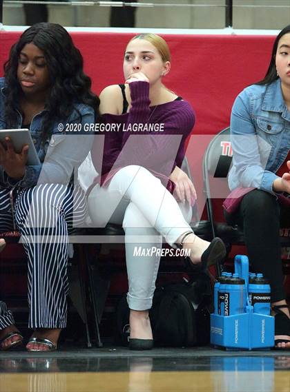 Thumbnail 2 in The Colony vs Mansfield Timberview (UIL 5A Regional Quarterfinal) photogallery.