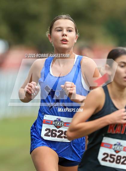 Thumbnail 1 in UIL 6A Girls Cross Country State Final photogallery.