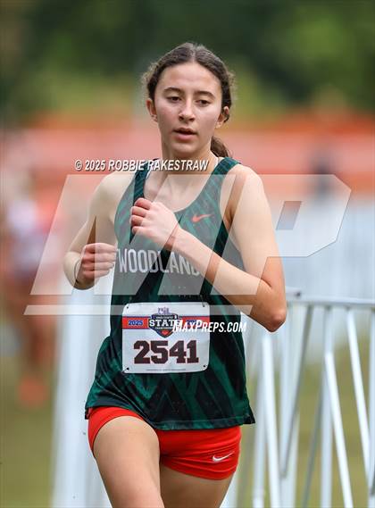 Thumbnail 2 in UIL 6A Girls Cross Country State Final photogallery.