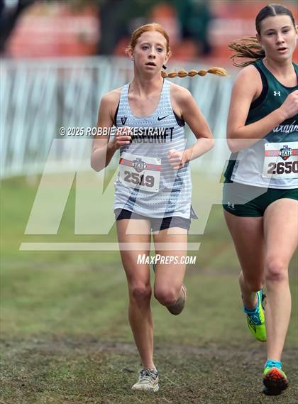 Thumbnail 2 in UIL 6A Girls Cross Country State Final photogallery.