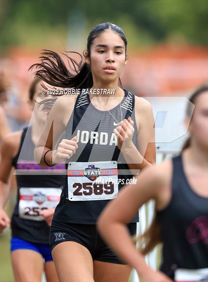 Thumbnail 2 in UIL 6A Girls Cross Country State Final photogallery.