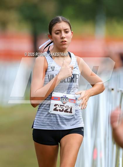Thumbnail 2 in UIL 6A Girls Cross Country State Final photogallery.