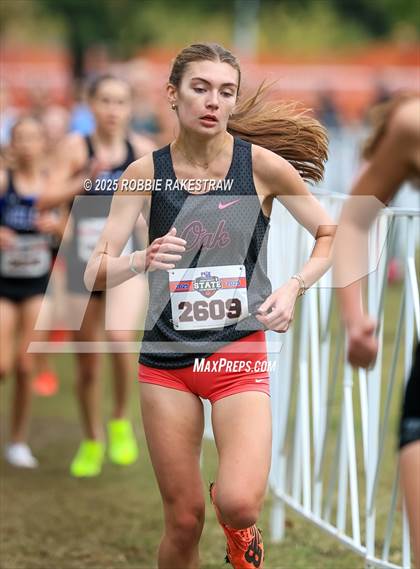 Thumbnail 2 in UIL 6A Girls Cross Country State Final photogallery.