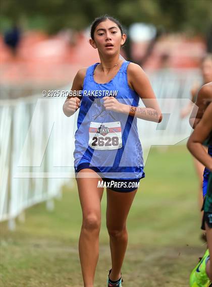 Thumbnail 2 in UIL 6A Girls Cross Country State Final photogallery.