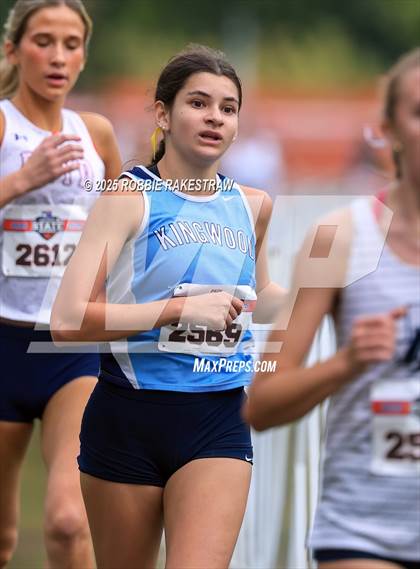 Thumbnail 2 in UIL 6A Girls Cross Country State Final photogallery.