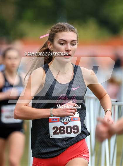 Thumbnail 3 in UIL 6A Girls Cross Country State Final photogallery.