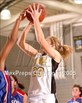 Thumbnail 2 in Folsom vs. Del Oro (Lady Eagles Invitational) photogallery.