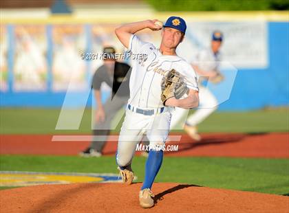 Thumbnail 3 in St. Charles Catholic vs. Dunham (LHSAA 2A/3A Quarterfinal) photogallery.