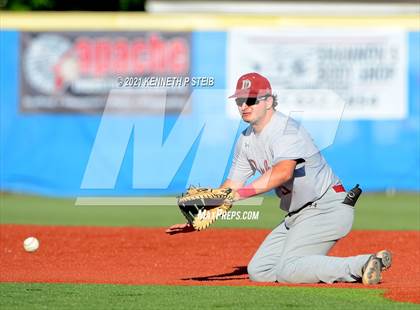 Thumbnail 2 in St. Charles Catholic vs. Dunham (LHSAA 2A/3A Quarterfinal) photogallery.