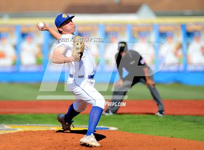Thumbnail 3 in St. Charles Catholic vs. Dunham (LHSAA 2A/3A Quarterfinal) photogallery.