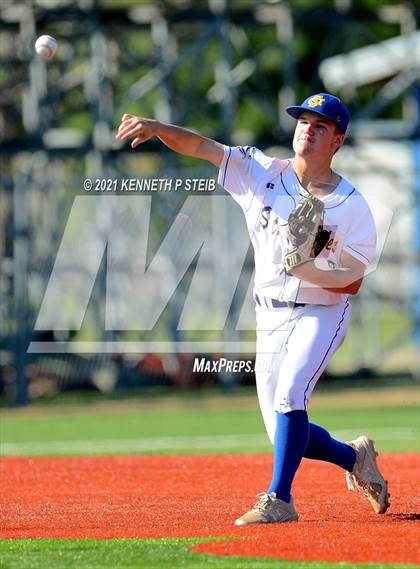 Thumbnail 3 in St. Charles Catholic vs. Dunham (LHSAA 2A/3A Quarterfinal) photogallery.