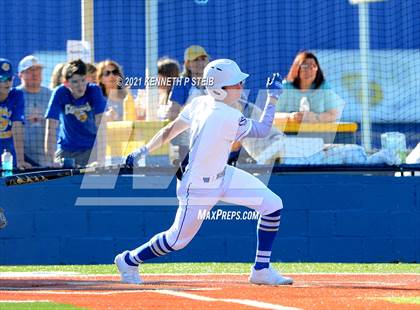 Thumbnail 3 in St. Charles Catholic vs. Dunham (LHSAA 2A/3A Quarterfinal) photogallery.