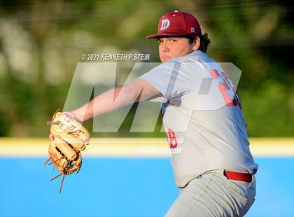 Thumbnail 1 in St. Charles Catholic vs. Dunham (LHSAA 2A/3A Quarterfinal) photogallery.