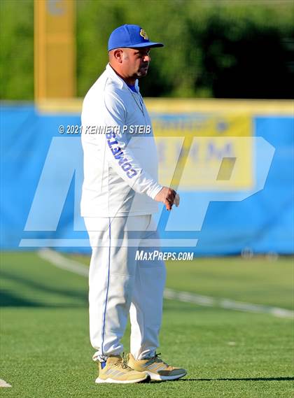 Thumbnail 1 in St. Charles Catholic vs. Dunham (LHSAA 2A/3A Quarterfinal) photogallery.