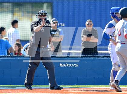Thumbnail 2 in St. Charles Catholic vs. Dunham (LHSAA 2A/3A Quarterfinal) photogallery.