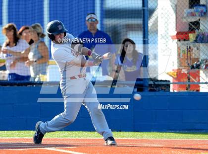 Thumbnail 3 in St. Charles Catholic vs. Dunham (LHSAA 2A/3A Quarterfinal) photogallery.