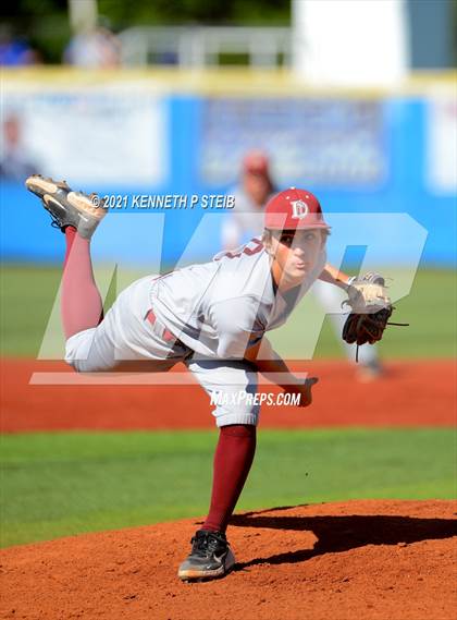 Thumbnail 2 in St. Charles Catholic vs. Dunham (LHSAA 2A/3A Quarterfinal) photogallery.