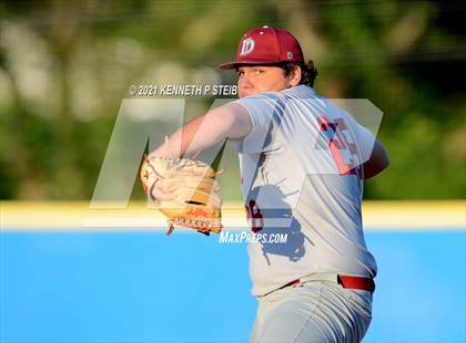 Thumbnail 2 in St. Charles Catholic vs. Dunham (LHSAA 2A/3A Quarterfinal) photogallery.