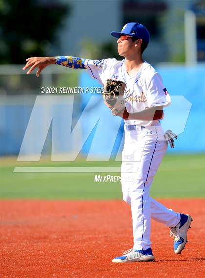 Thumbnail 2 in St. Charles Catholic vs. Dunham (LHSAA 2A/3A Quarterfinal) photogallery.
