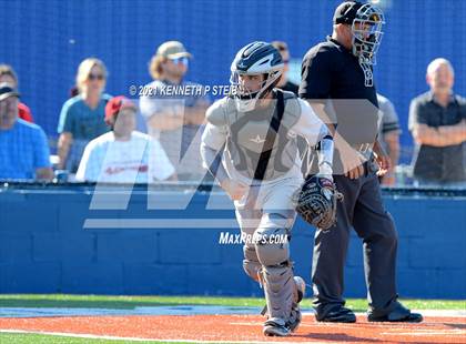 Thumbnail 1 in St. Charles Catholic vs. Dunham (LHSAA 2A/3A Quarterfinal) photogallery.