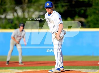 Thumbnail 3 in St. Charles Catholic vs. Dunham (LHSAA 2A/3A Quarterfinal) photogallery.