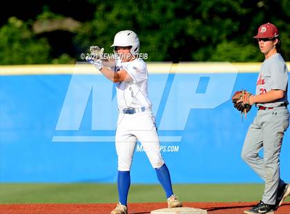 Thumbnail 2 in St. Charles Catholic vs. Dunham (LHSAA 2A/3A Quarterfinal) photogallery.