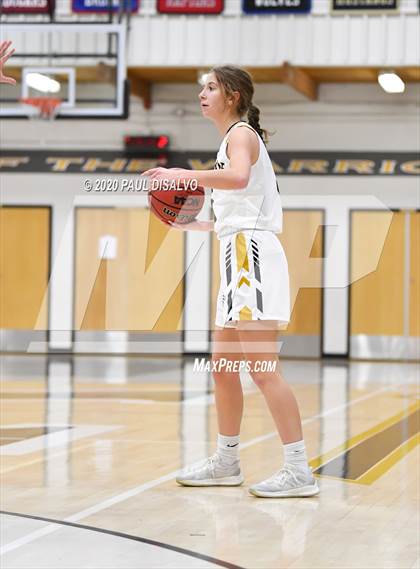 Thumbnail 1 in Mullen @ Arapahoe photogallery.