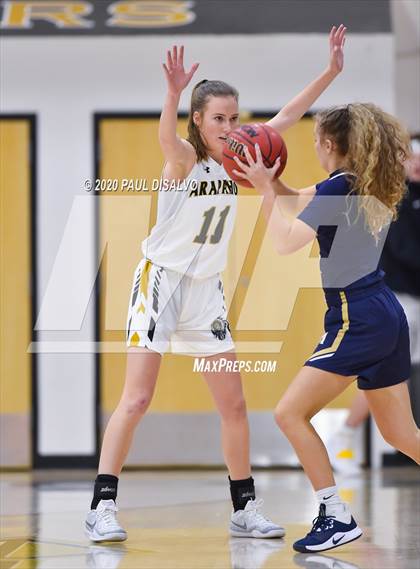 Thumbnail 1 in Mullen @ Arapahoe photogallery.